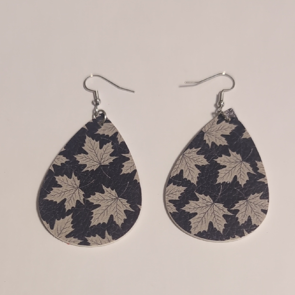 Elegant‎ Black and White Leaf Earrings